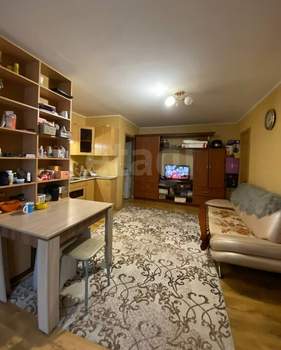 2-к квартира, вторичка, 45м2, 1/5 этаж