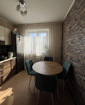3-к квартира, вторичка, 73м2, 4/10 этаж