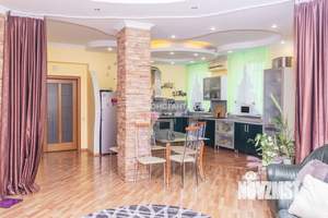 3-к квартира, вторичка, 90м2, 2/5 этаж