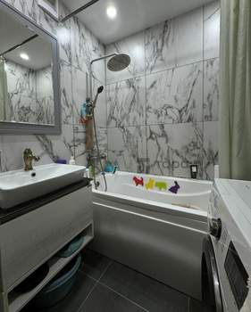 2-к квартира, вторичка, 56м2, 8/17 этаж