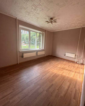 2-к квартира, вторичка, 40м2, 1/9 этаж