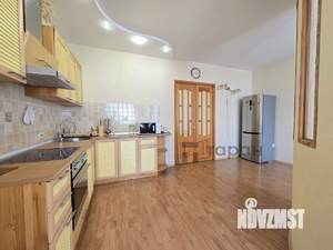 3-к квартира, вторичка, 116м2, 2/10 этаж