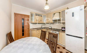 2-к квартира, вторичка, 57м2, 8/10 этаж