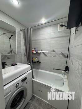 2-к квартира, вторичка, 64м2, 9/9 этаж