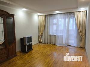 4-к квартира, вторичка, 143м2, 4/8 этаж