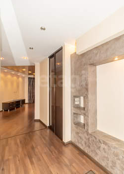 3-к квартира, вторичка, 106м2, 3/9 этаж