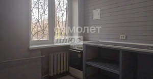 2-к квартира, вторичка, 41м2, 1/4 этаж