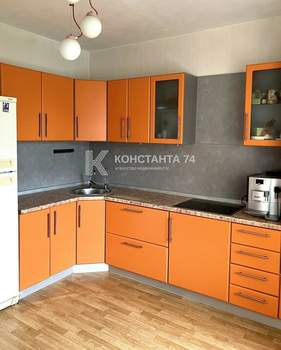 3-к квартира, вторичка, 87м2, 8/8 этаж