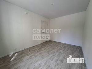 2-к квартира, вторичка, 35м2, 1/10 этаж