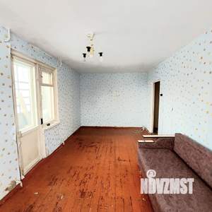 2-к квартира, вторичка, 50м2, 1/9 этаж