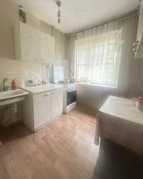 2-к квартира, вторичка, 44м2, 1/5 этаж