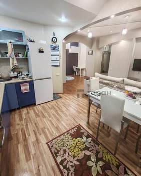 3-к квартира, вторичка, 80м2, 1/5 этаж