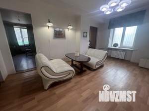 4-к квартира, вторичка, 111м2, 2/6 этаж