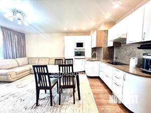 2-к квартира, вторичка, 77м2, 15/19 этаж