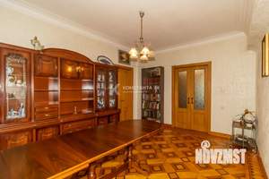 4-к квартира, вторичка, 100м2, 3/5 этаж