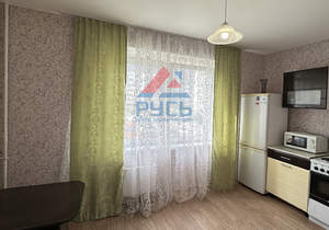 2-к квартира, вторичка, 63м2, 1/10 этаж