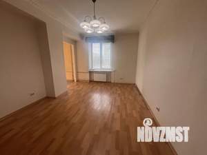 4-к квартира, вторичка, 111м2, 2/6 этаж