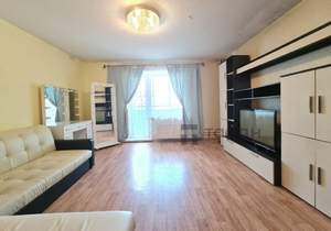 2-к квартира, вторичка, 60м2, 1/10 этаж