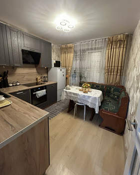 2-к квартира, вторичка, 52м2, 1/10 этаж