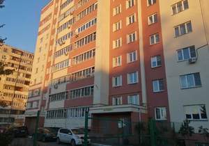 2-к квартира, вторичка, 79м2, 1/10 этаж