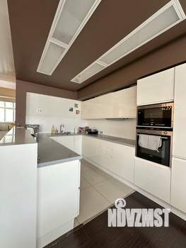 3-к квартира, вторичка, 102м2, 8/10 этаж