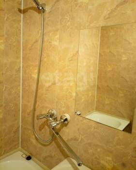 3-к квартира, вторичка, 60м2, 1/10 этаж