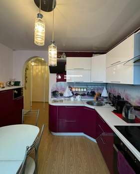 4-к квартира, вторичка, 87м2, 9/9 этаж