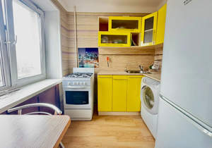 2-к квартира, вторичка, 43м2, 3/3 этаж