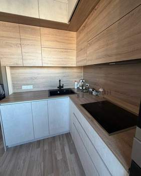 2-к квартира, вторичка, 63м2, 8/10 этаж