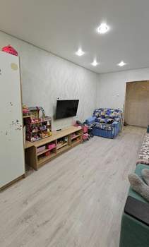 3-к квартира, вторичка, 65м2, 2/10 этаж
