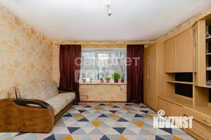 2-к квартира, вторичка, 54м2, 1/9 этаж