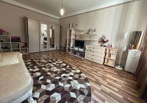 2-к квартира, вторичка, 54м2, 1/2 этаж