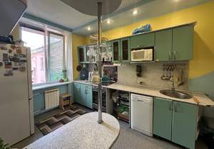 3-к квартира, вторичка, 90м2, 3/3 этаж