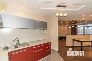 3-к квартира, вторичка, 106м2, 3/9 этаж