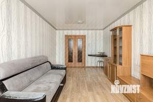 3-к квартира, вторичка, 65м2, 6/9 этаж