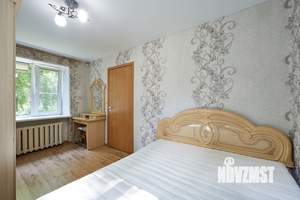 2-к квартира, вторичка, 39м2, 1/4 этаж