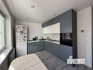 2-к квартира, вторичка, 64м2, 1/10 этаж