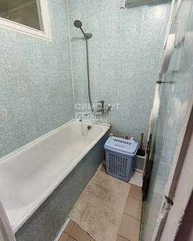 3-к квартира, вторичка, 58м2, 2/5 этаж