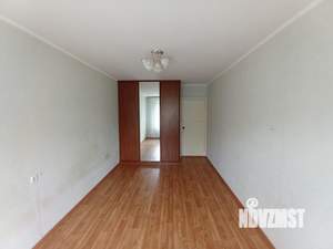 2-к квартира, вторичка, 57м2, 1/10 этаж