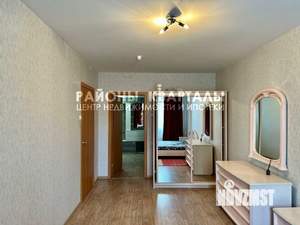 2-к квартира, вторичка, 63м2, 1/10 этаж