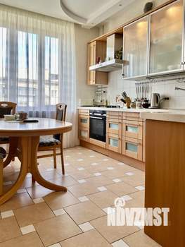 4-к квартира, вторичка, 116м2, 4/5 этаж