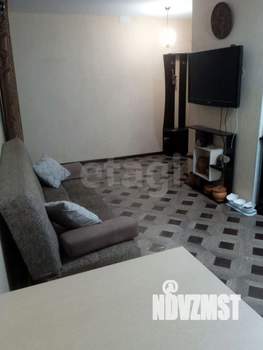 3-к квартира, вторичка, 65м2, 1/10 этаж